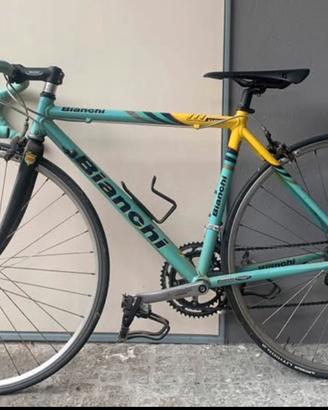 Bianchi Corse Alloy 7000, forcella carbonio