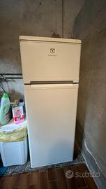 Frigorifero Electrolux con freezer