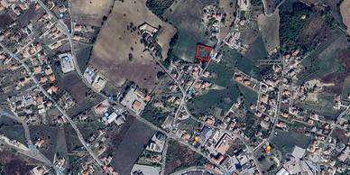 Terreno fronte strada - 2700mq