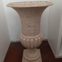 Vaso in Travertino– Eleganza classica e materica