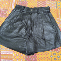 Shorts in vera pelle nero