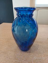 Vaso Vintage in Vetro Soffiato Blu Cobalto