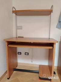 Scrivania - porta pc