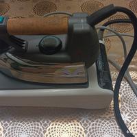 Ferro da stiro delonghi