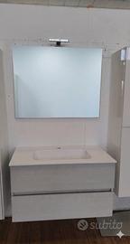 Mobile bagno sospeso 