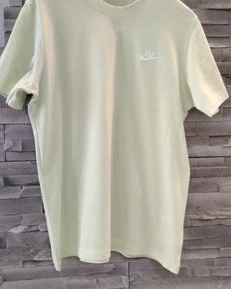 T-shirt Nike The Nike Tee M verde pastello