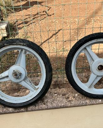 cerchi originali piaggio 14x1.85