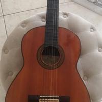 Chitarra classica YAMAHA G-240