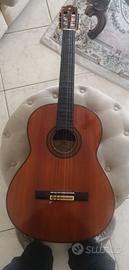 Chitarra classica YAMAHA G-240