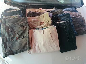 pantaloni corti 