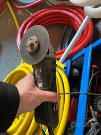 Smerigliatrice elettrica a filo