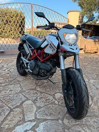 Ducati Hypermotard 796 - Depo