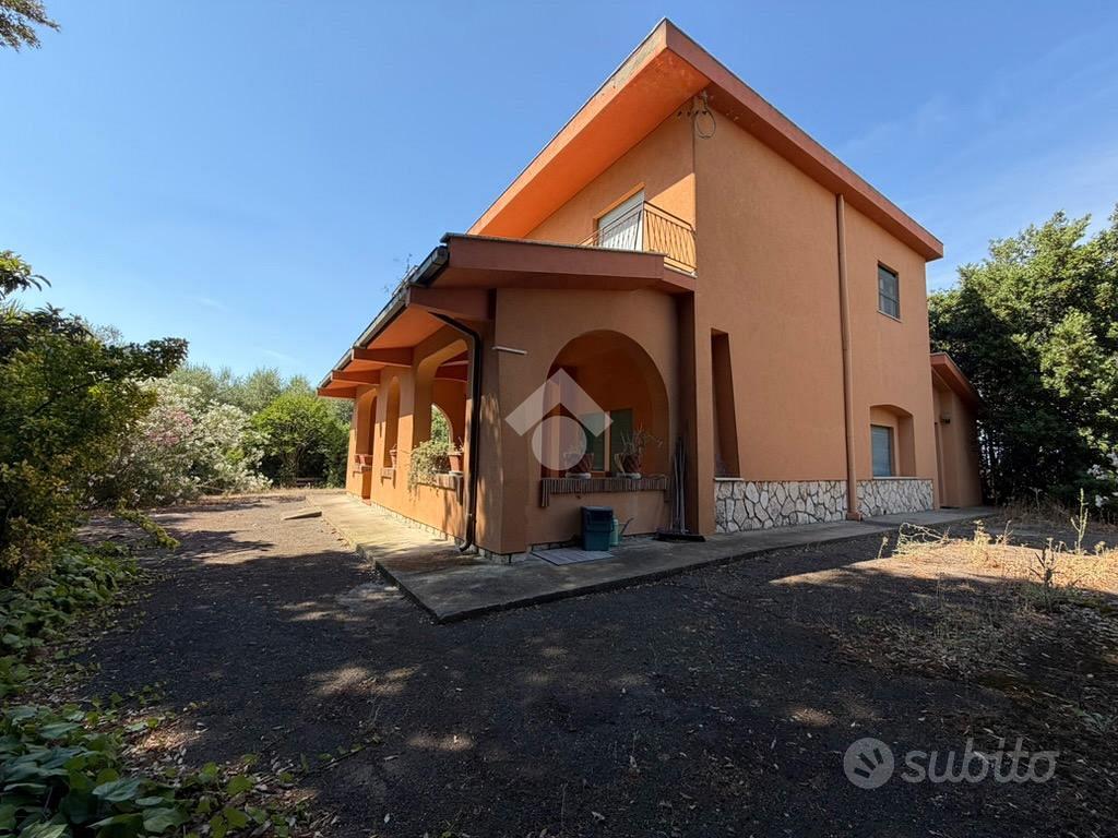 VILLA SINGOLA A MONTALTO DI CASTRO - Vista 3