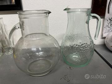 Coppia caraffe vintage in vetro