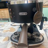 Macchina del caffè Delonghi