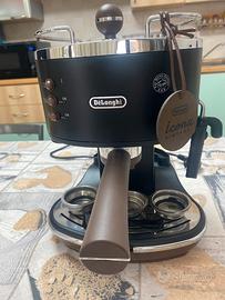 Macchina del caffè Delonghi