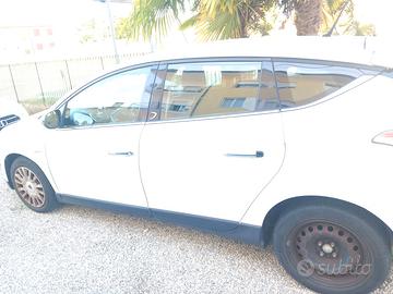 Auto Lancia Delta