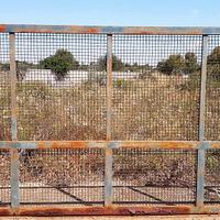 Serra Perdosa, Terreno recintato, acqua agricola