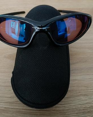 occhiali da sole 