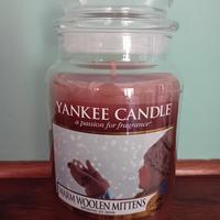 Warm Woolen Mittens yankee candle 623 g