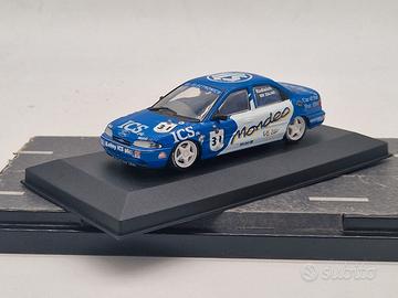 FORD Mondeo n°31 - Minichamps - Scala 1/43