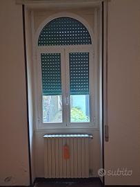 4finestre e una porta finestre