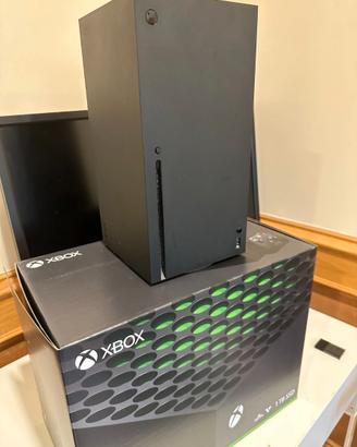 Pacchetto Microsoft Xbox Series X 1TB