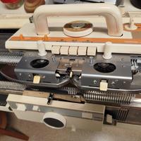 macchina maglieria KH 840 con KR 830