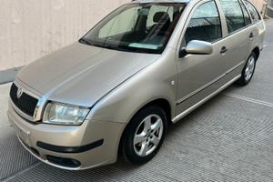 Skoda Fabia 1400 16V per export