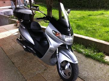Suzuki Burgmann 400cc