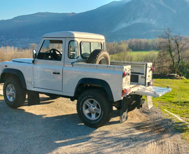 Defender 90 pick up