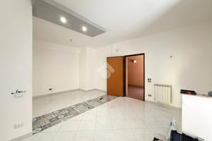 4 LOCALI A FICARAZZI