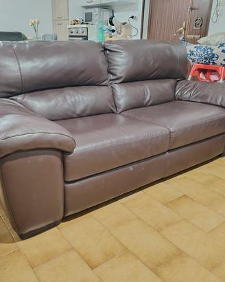 divano poltronesofà in pelle