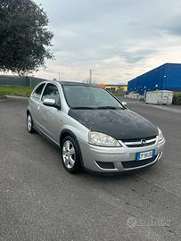 Opel corsa NEOPATENTATI