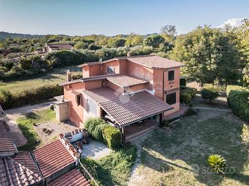 VILLA SINGOLA A CAMPAGNANO DI ROMA
