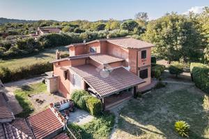 VILLA SINGOLA A CAMPAGNANO DI ROMA