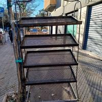 carrello per piante