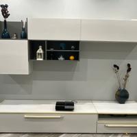 Parete moderna attrezzata salotto