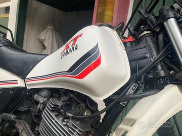 Yamaha XT 550 usata