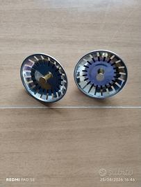 2 Tappi - filtri / strainers per lavandino.