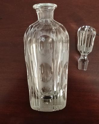 Splendida bottiglia vintage da liquore. 