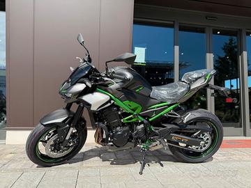 Kawasaki Z 900 2025