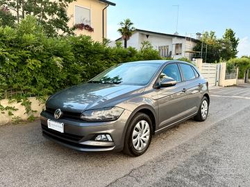 Volkswagen Polo 5p 1.0 mpi Trendline 65cv ADATTA A
