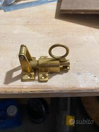 Manigliette in ottone