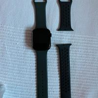 Apple Watch Serie 8 da 45 mm versione GPS