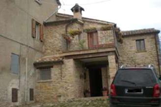 Appartamento a Sassocorvaro Auditore (PU)