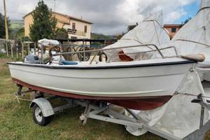 Barca 4 mt con fuoribordo 15 cv