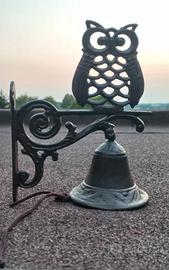 Campana in ghisa con gufo/civetta. Nuova