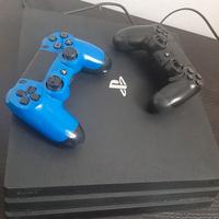 PLAYSTATION 4 PRO 1TB + 2 controller