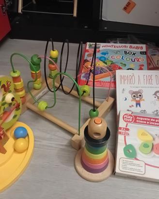 Giochi legno, libro e box colori